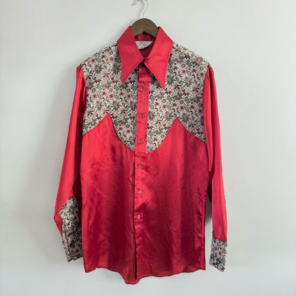 Larry Mahan | Vintage 1960s Red Satin Western Rockabilly Big Collar Button Down
